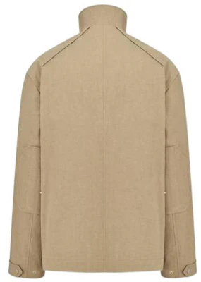 Chaqueta Beige con Múltiples Bolsillos y Cuello Alto DIOR FW22. 313C402A5673-C181 Lookbook Chaqueta Beige con Múltiples Bolsillos y Cuello Alto DIOR FW22. 313C402A5673-C181
