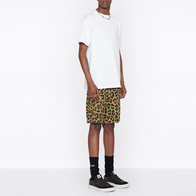 DIOR FW22 White Logo Print Crewneck Short-Sleeve T-Shirt. 243J685C0677-C080 Purchase DIOR FW22 White Logo Print Crewneck Short-Sleeve T-Shirt. 243J685C0677-C080