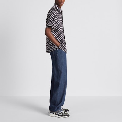 DIOR FW23 ブルー ストレートジップカジュアルデニムジーンズ. 343D026A337X-C530 Sizing DIOR FW23 ブルー ストレートジップカジュアルデニムジーンズ. 343D026A337X-C530