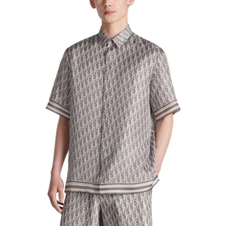 Shop Camiseta Gris DIOR FW23 de Manga Corta con Estampado de Logotipo Completo. 193C545A475-1C881