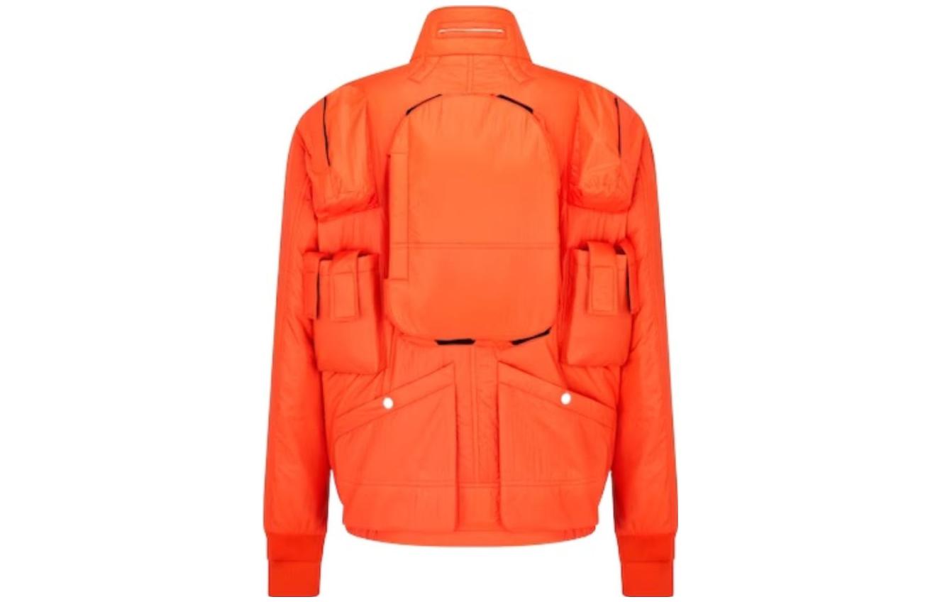 Lookbook DIOR FW23 Jaket Oren Zip-Up Berleher Tinggi Lengan Panjang. 393C403A5839-C240