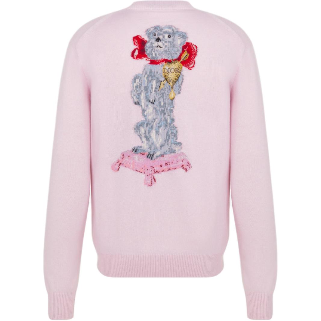 Lookbook 디올 FW24 핑크 애니멀 패턴 자카드 캐시미어 긴팔 스웨터. 493M651AT865-C483