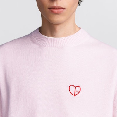 디올 FW24 핑크 애니멀 패턴 자카드 캐시미어 긴팔 스웨터. 493M651AT865-C483 Shop 디올 FW24 핑크 애니멀 패턴 자카드 캐시미어 긴팔 스웨터. 493M651AT865-C483