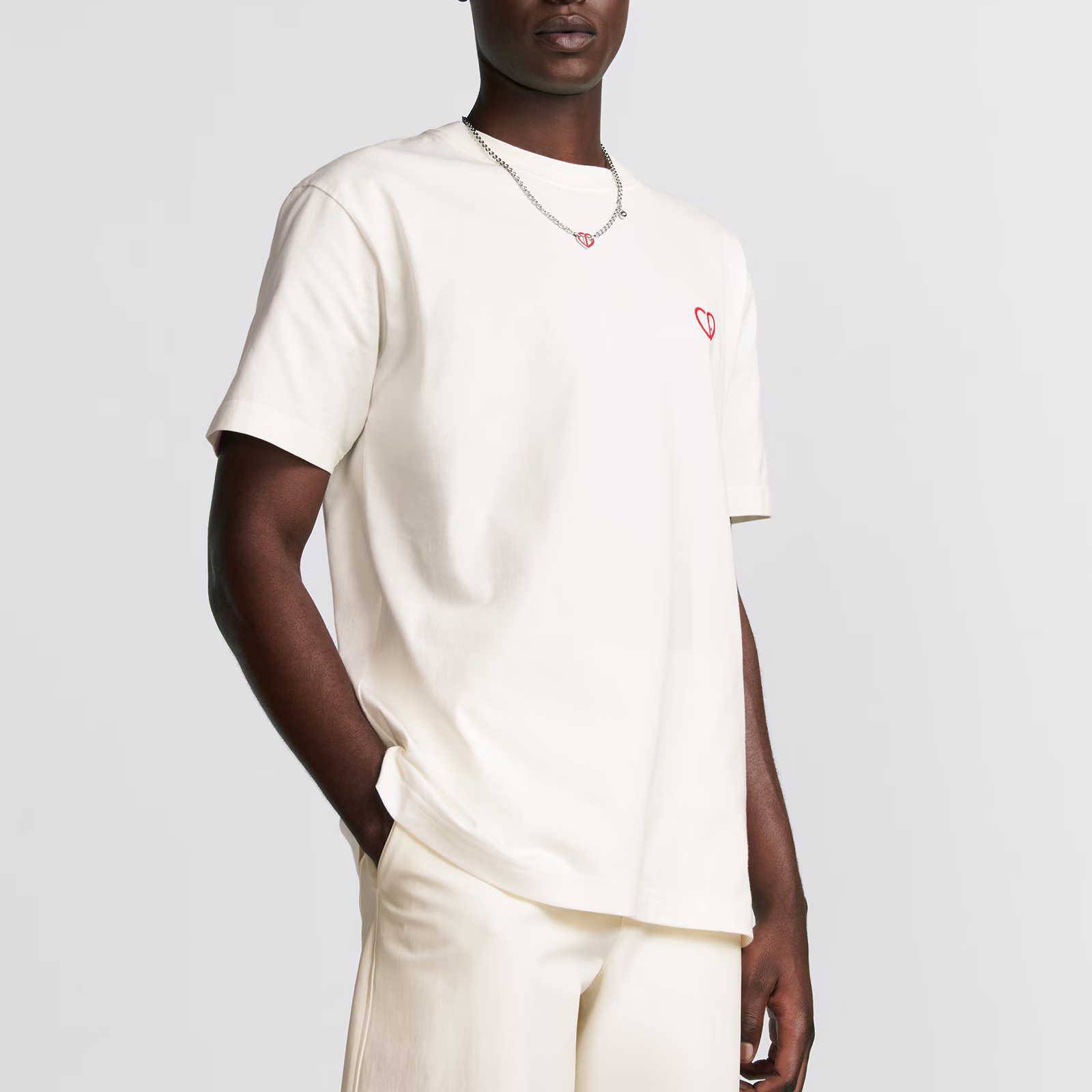 Details for DIOR FW24 心形Logo刺繡寬鬆版型男款白色T恤 493J696E0677-C083