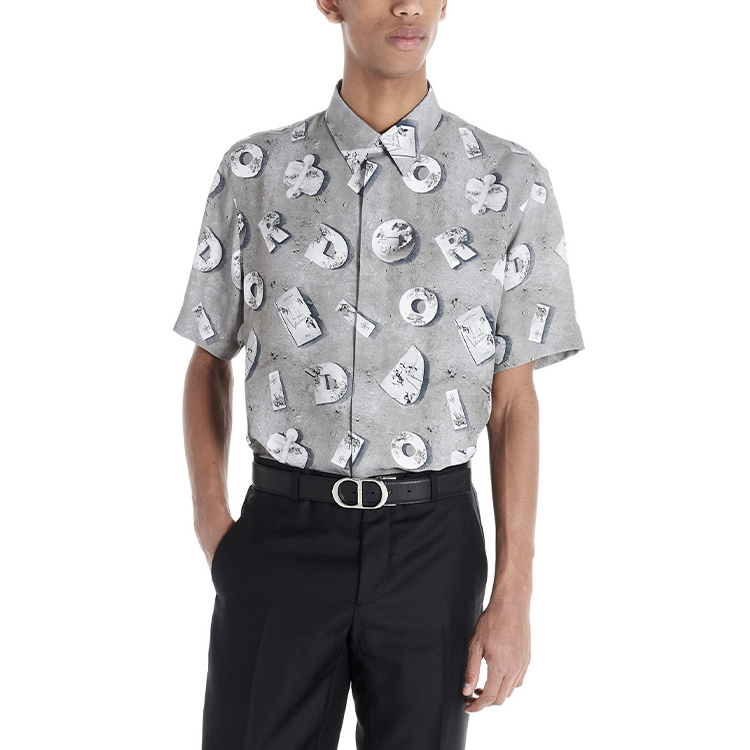 Sizing Camiseta Gris Dior Manga Corta con Cuello Estampado Logo Lanzamiento 2023 013C548A4846-888