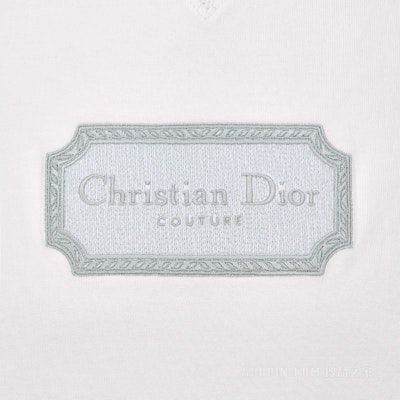 DIOR Letter Print Crewneck Oversized T-Shirt White Men SS22. 243J685B0554-C088 Sizing DIOR Letter Print Crewneck Oversized T-Shirt White Men SS22. 243J685B0554-C088