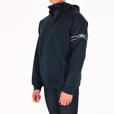 迪奥Logo蓝色连帽衫 113J406A0531-C585 Purchase 迪奥Logo蓝色连帽衫 113J406A0531-C585