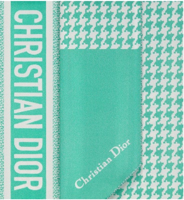 디올 미차 30 몽테뉴 디올리비에라 실크 스카프 그린 15MON106I601C615 Shop 디올 미차 30 몽테뉴 디올리비에라 실크 스카프 그린 15MON106I601C615