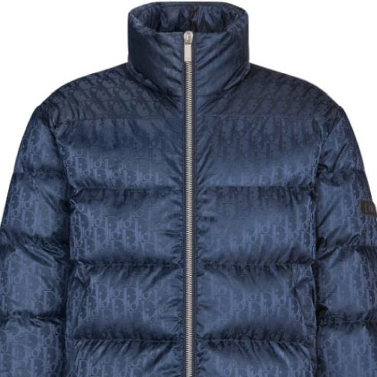 Shop DIOR Jaket Tebal Logo Biru Navy dengan Kolar Berdiri dan Lengan Panjang. 943C449A4462-C595