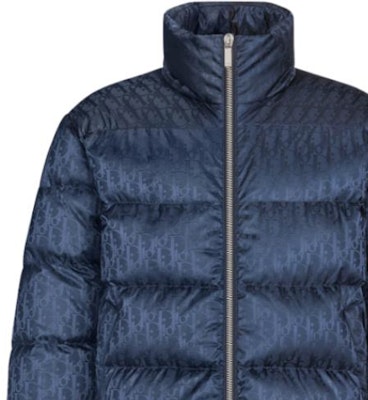 DIOR Navy Blue Logo Print Down Jacket with Stand Collar and Long Sleeves. 943C449A4462-C595 Sizing DIOR Navy Blue Logo Print Down Jacket with Stand Collar and Long Sleeves. 943C449A4462-C595