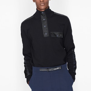 DIOR ネイビーブルーセーター プリントパッチ付き、ハイカラー、長袖 113M623AT192-C585 Purchase DIOR ネイビーブルーセーター プリントパッチ付き、ハイカラー、長袖 113M623AT192-C585