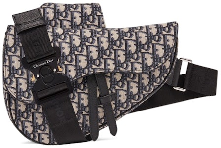 디올 오블리크 새들 백 블랙 (Dior Oblique Saddle Bag Black )
Buy 디올 오블리크 새들 백 블랙 (Dior Oblique Saddle Bag Black )