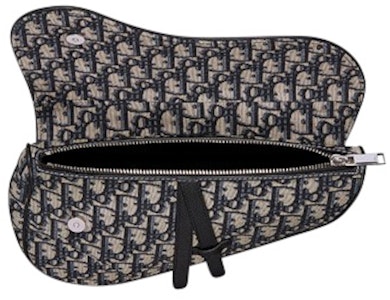 디올 오블리크 새들 백 블랙 (Dior Oblique Saddle Bag Black )
Order 디올 오블리크 새들 백 블랙 (Dior Oblique Saddle Bag Black )