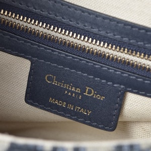 Tas Pelana Dior Oblique Biru Lookbook Tas Pelana Dior Oblique Biru