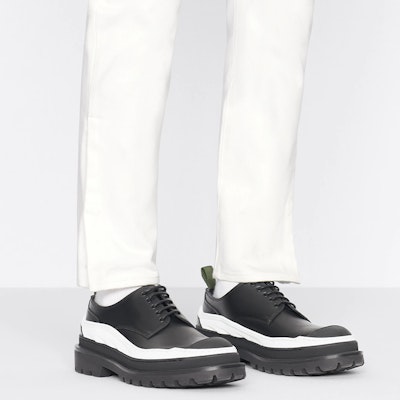 Dior sacai x Derby 'Hitam' 3DE332ZMP_H900 Purchase Dior sacai x Derby 'Hitam' 3DE332ZMP_H900