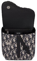 Dior Saddle Pouch Oblique Jacquard Beige/Hitam Lookbook Dior Saddle Pouch Oblique Jacquard Beige/Hitam