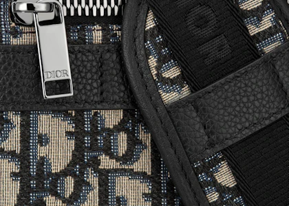 디올 오블리크 자카드 사파리 메신저 백 베이지/블랙
Lookbook 디올 오블리크 자카드 사파리 메신저 백 베이지/블랙