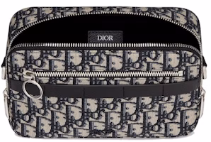 迪奥 海军蓝黑色斜纹帆布邮差包 Lookbook 迪奥 海军蓝黑色斜纹帆布邮差包