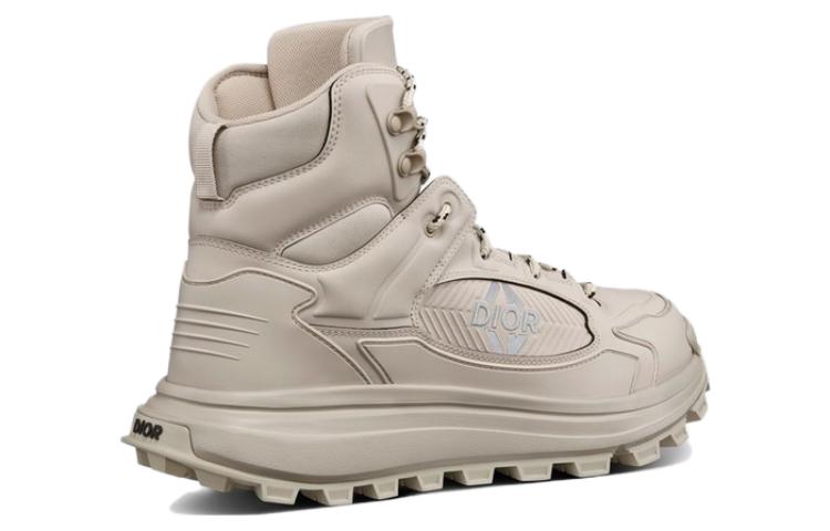 Shop Dior 雪地靴 '米色' 3BO299ZTG-H160