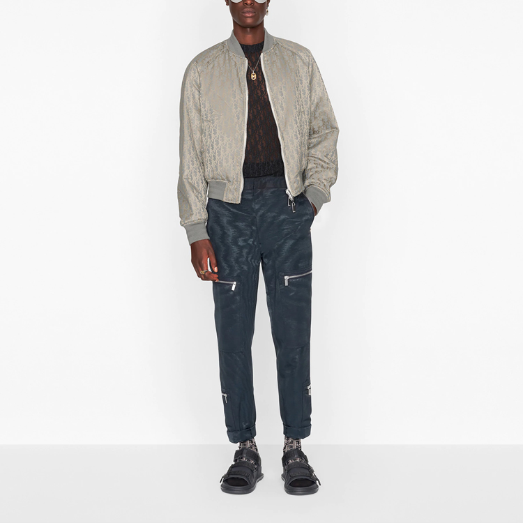 Purchase DIOR SS21 Oblique Reversible Bomber Jaket Abu-Abu. 183C432A5043-C885