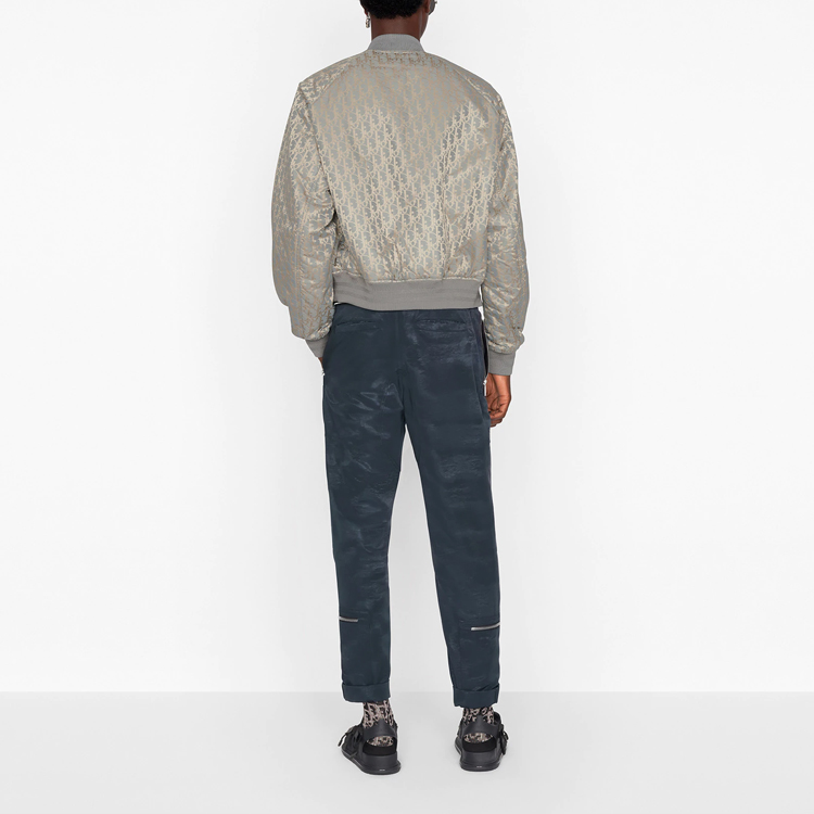 Details for DIOR SS21 Oblique Reversible Bomber Jaket Abu-Abu. 183C432A5043-C885
