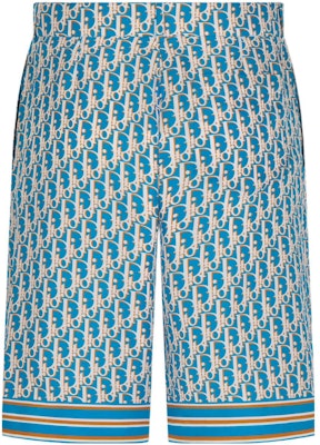 디올 SS22 블루 로고 프린트 스트레이트 핏 캐주얼 팬츠. 013C121A4751-C582 Lookbook 디올 SS22 블루 로고 프린트 스트레이트 핏 캐주얼 팬츠. 013C121A4751-C582