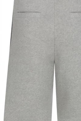 DIOR SS22 Celana Pendek Abu-Adu Bordir Logo Straight-Leg Mid-Rise. 213J132A0741-C830 Sizing DIOR SS22 Celana Pendek Abu-Adu Bordir Logo Straight-Leg Mid-Rise. 213J132A0741-C830