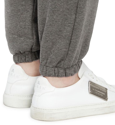 Celana Jogger Rajut Abu-Abu DIOR SS22 dengan Tali Serut. 243J130A0802C840 Purchase Celana Jogger Rajut Abu-Abu DIOR SS22 dengan Tali Serut. 243J130A0802C840