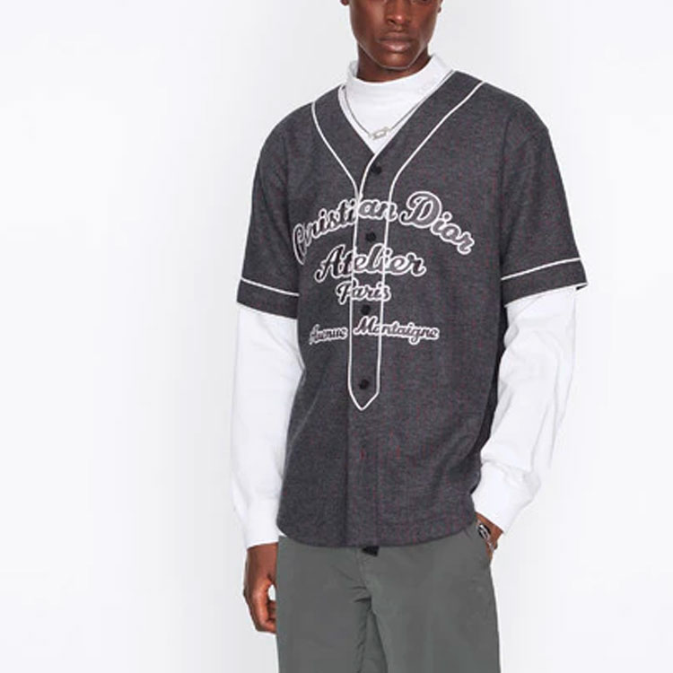 Sizing DIOR SS22 Abu-Abu Logo Bordir Kaos Gaya Baseball. 213J530A0663-C883