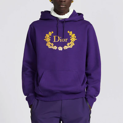DIOR SS22 Hoodie Ungu Logo Crown Bordir Pria. 313J691A0531-C479 Shop DIOR SS22 Hoodie Ungu Logo Crown Bordir Pria. 313J691A0531-C479