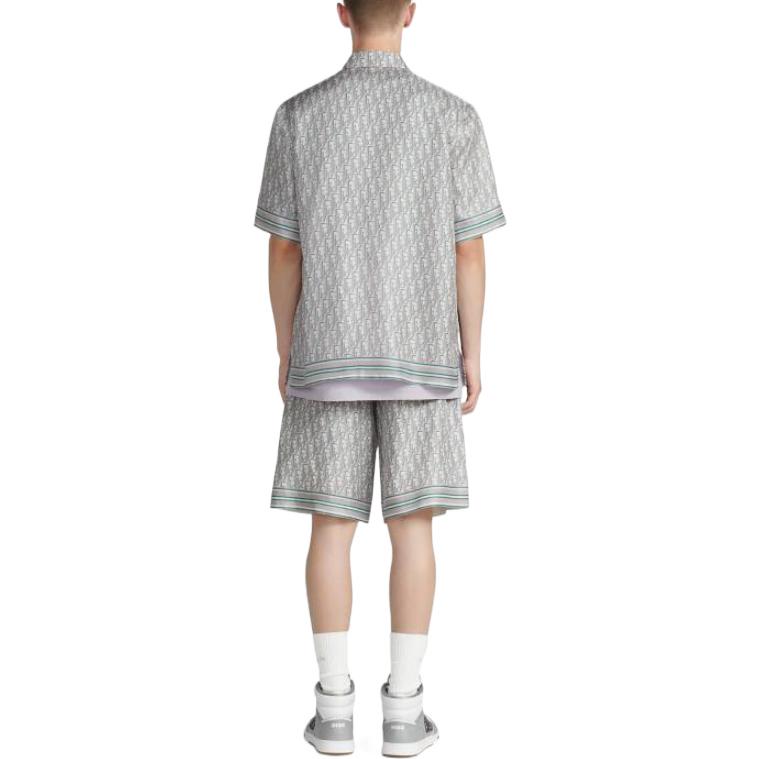 Purchase DIOR SS23 Seluar Pendek Longgar Pinggang Tinggi Logo Cetakan Kelabu 013C121B4751-C484