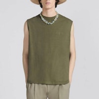 DIOR SS23 Olive Baju Tanpa Lengan Slim Fit Knit Sweater. 383J641A0817-C640 Shop DIOR SS23 Olive Baju Tanpa Lengan Slim Fit Knit Sweater. 383J641A0817-C640