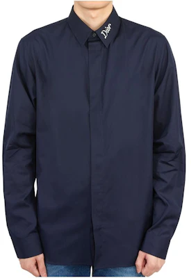 Camisa de Manga Larga DIOR SS23 Azul Oscuro con Logo y Color Sólido. 293C522A1581-588 Buy Camisa de Manga Larga DIOR SS23 Azul Oscuro con Logo y Color Sólido. 293C522A1581-588