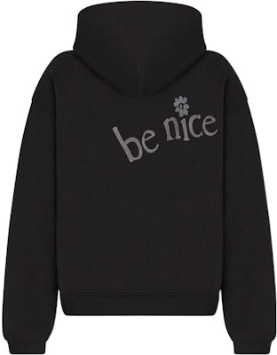 ディオール SS23 By Erl ブラックレタープリント フリースフーディー 313J653A0807-C988 Lookbook ディオール SS23 By Erl ブラックレタープリント フリースフーディー 313J653A0807-C988