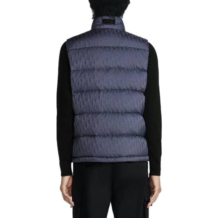Shop 디올 SS23 남성용 로고 엠보싱 지퍼 다운 베스트 그레이 블루. 033C410A4462-C849