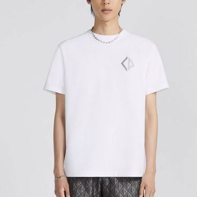 Camiseta Blanca DIOR SS23 Estampada de Manga Corta y Cuello Redondo. 313J696D0554-C088 Shop Camiseta Blanca DIOR SS23 Estampada de Manga Corta y Cuello Redondo. 313J696D0554-C088