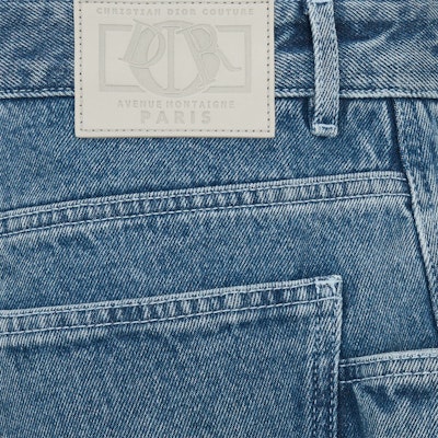 DIOR SS24 藍色丹寧短褲,經典Cannage圖案與按鈕細節設計。 493D190A383X-C585 Sizing DIOR SS24 藍色丹寧短褲,經典Cannage圖案與按鈕細節設計。 493D190A383X-C585