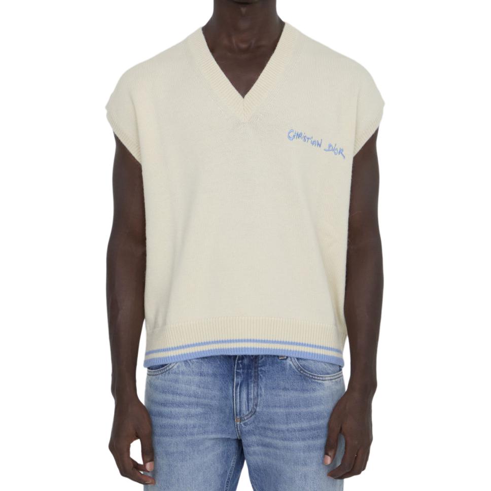 Shop 디올 SS24 블루 옐로우 로고 프린트 브이넥 민소매 스웨터. 443M647AT879-C085