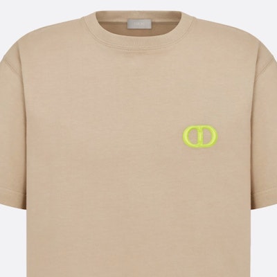ディオール SS24 ロゴ刺繍 オーバーサイズ ベージュ クルーネック Tシャツ. 943J605F0554-C182 Cheap ディオール SS24 ロゴ刺繍 オーバーサイズ ベージュ クルーネック Tシャツ. 943J605F0554-C182