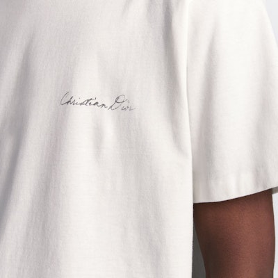 DIOR SS24 Loose Fit Plant Print Crewneck Tee - Off-White. 493J696A0817-C089 Sizing DIOR SS24 Loose Fit Plant Print Crewneck Tee - Off-White. 493J696A0817-C089