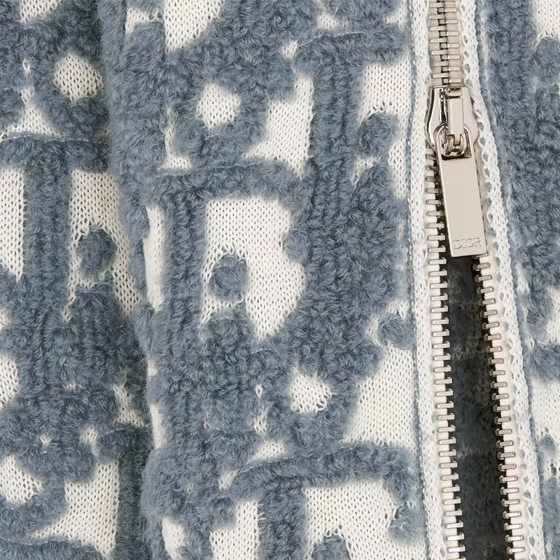 Sizing DIOR SS24  White Crewneck Sweater with Logo Print. 493M635AT847-C085