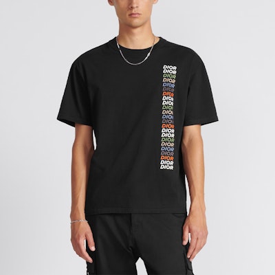 Camiseta DIOR SS24 con Logo Estampado y Cuello Redondo. 413J696A0817-C085 Shop Camiseta DIOR SS24 con Logo Estampado y Cuello Redondo. 413J696A0817-C085