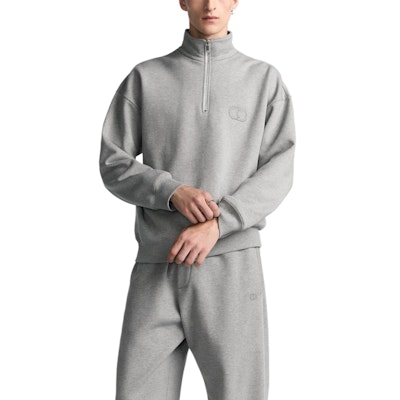 DIOR SS25 刺绣半拉链灰色卫衣 - 春季时尚穿搭。 513J635A0531-C878 Shop DIOR SS25 刺绣半拉链灰色卫衣 - 春季时尚穿搭。 513J635A0531-C878