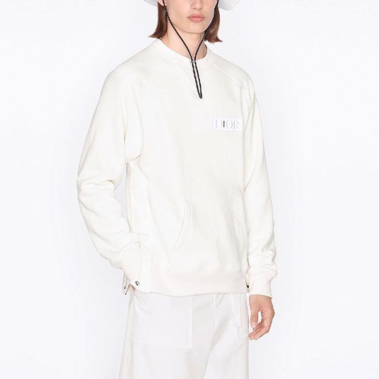 Purchase ディオール ホワイト ロゴパッチ付きクルーネック スウェットシャツ. 213J643A0687-C080