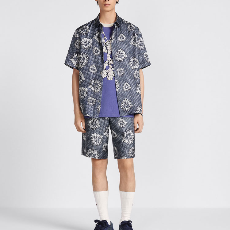 Shop DIOR x Denim Tears SS23 Celana Pendek Biru Pria Logo Print Straight-Leg. 013C121B5931-C585