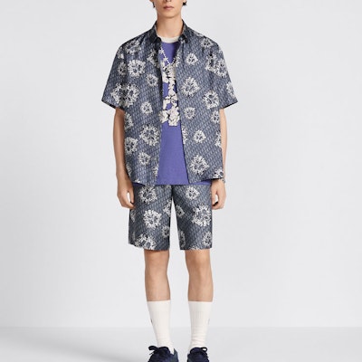 DIOR x Denim Tears SS23 Celana Pendek Biru Pria Logo Print Straight-Leg. 013C121B5931-C585 Shop DIOR x Denim Tears SS23 Celana Pendek Biru Pria Logo Print Straight-Leg. 013C121B5931-C585