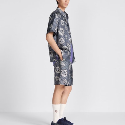 DIOR x Denim Tears SS23 Celana Pendek Biru Pria Logo Print Straight-Leg. 013C121B5931-C585 Details for DIOR x Denim Tears SS23 Celana Pendek Biru Pria Logo Print Straight-Leg. 013C121B5931-C585