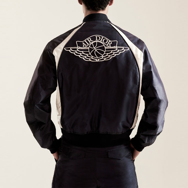 Lookbook DIOR x ジョーダン カプセルコレクション メンズ ネイビーベースボールジャケット 033C401A4805-504