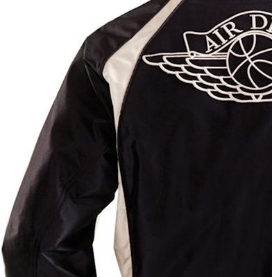 DIOR x ジョーダン カプセルコレクション メンズ ネイビーベースボールジャケット 033C401A4805-504 Shop DIOR x ジョーダン カプセルコレクション メンズ ネイビーベースボールジャケット 033C401A4805-504