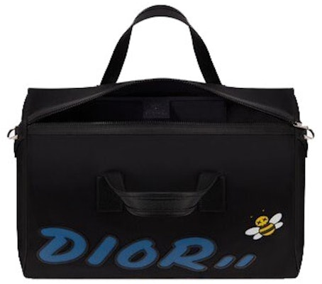 迪奥 x Kaws 蓝标黑色旅行包 Order 迪奥 x Kaws 蓝标黑色旅行包